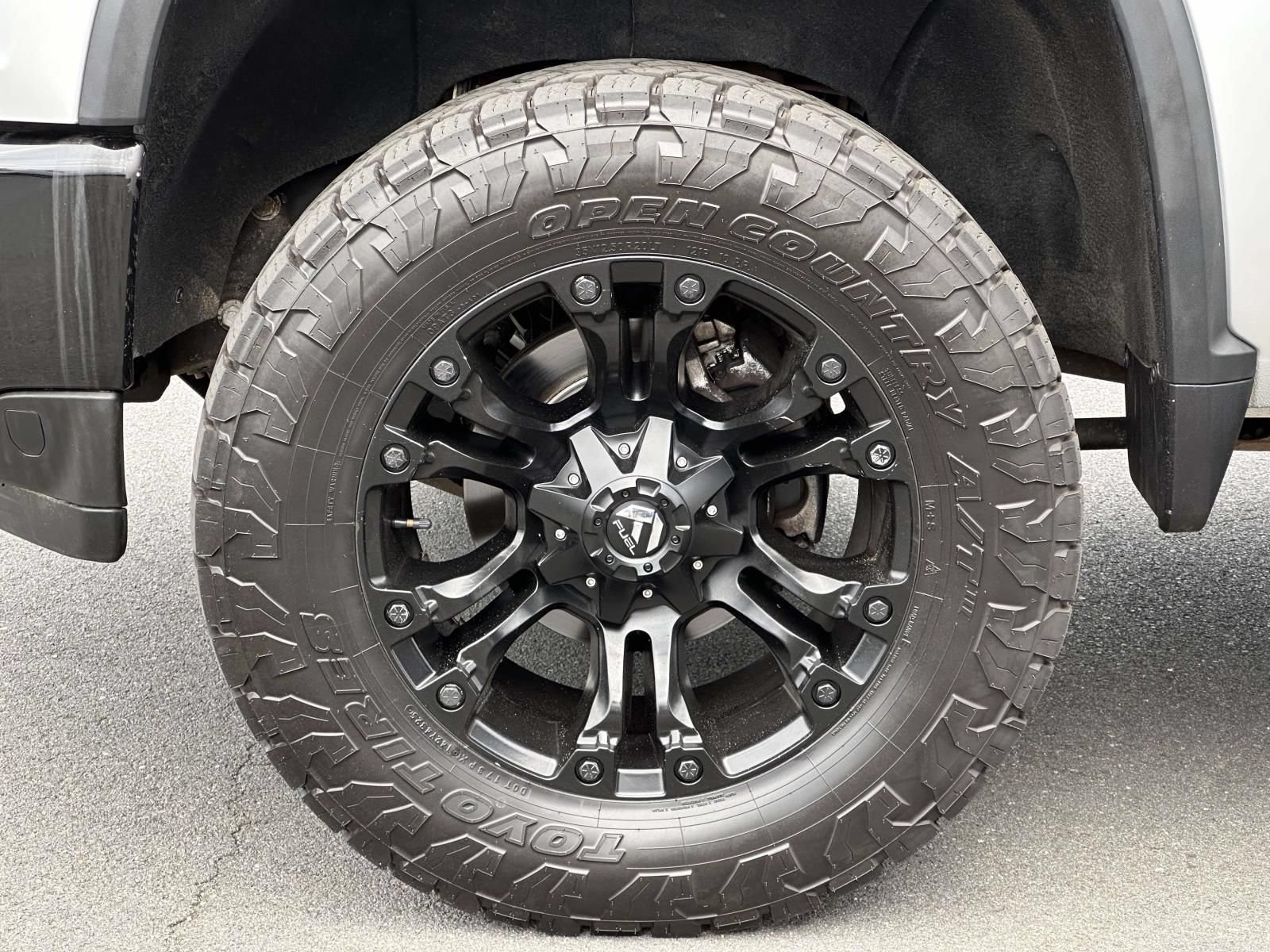 Used 2020 Chevrolet Silverado 2500 Custom w/ Custom Value Package AWD/4WD image 7