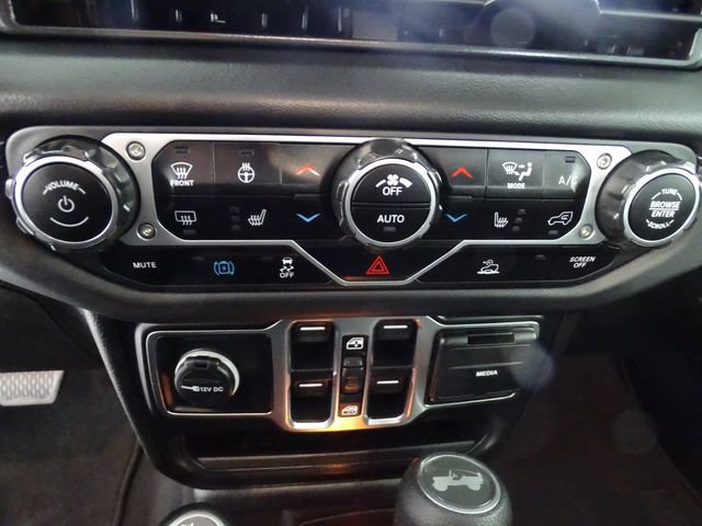 Certified 2025 Jeep Wrangler Unlimited Sahara AWD/4WD image 11