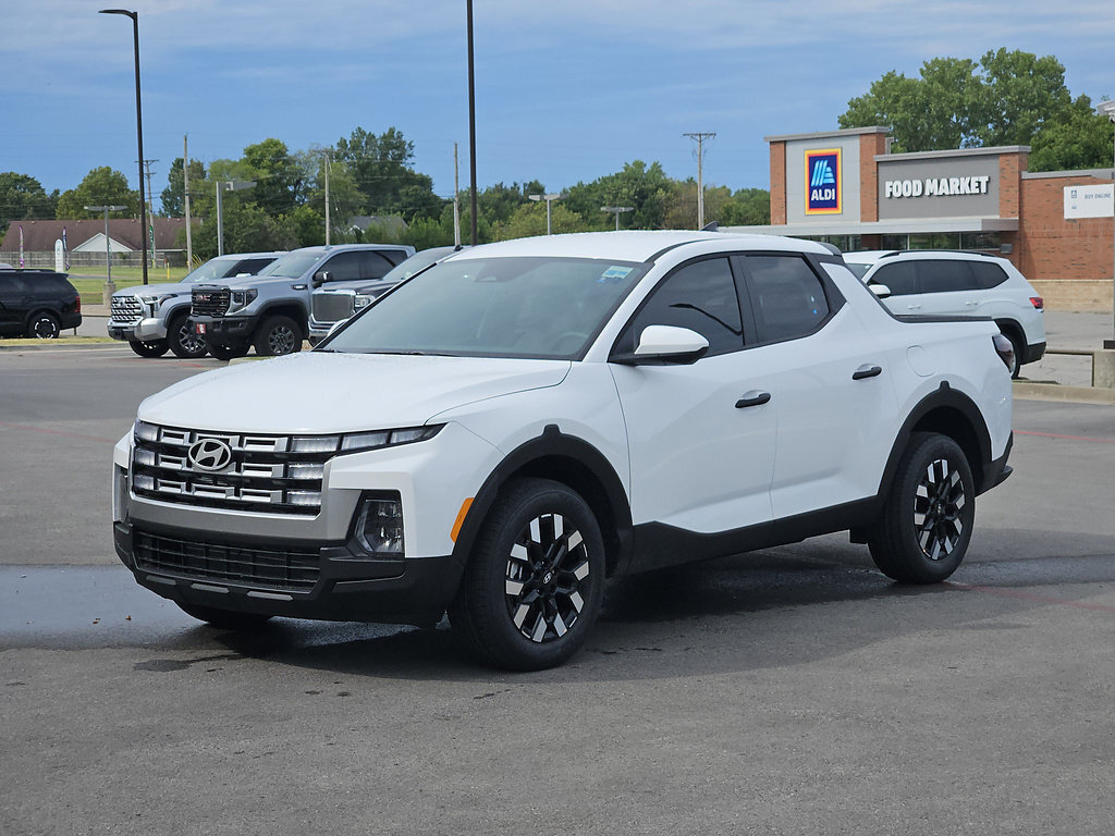 New 2027 Hyundai Santa Cruz SE FWD image 3