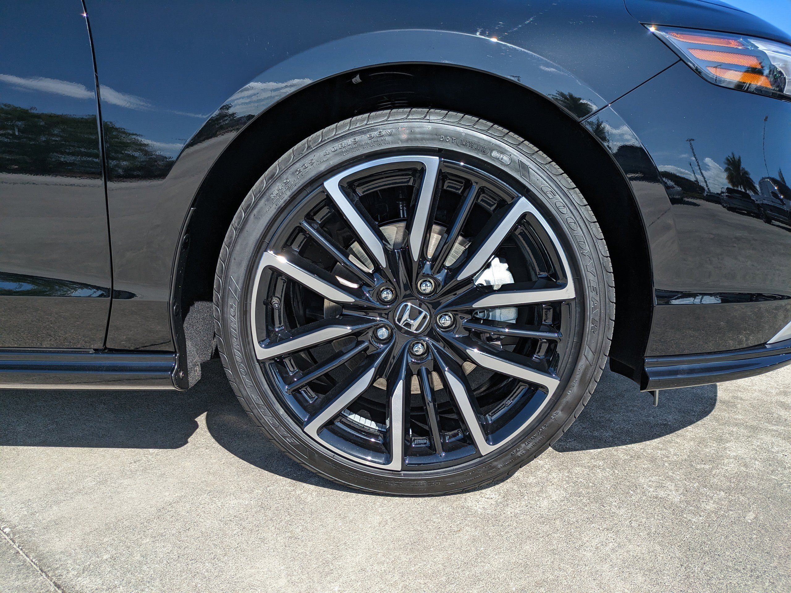 New 2026 Honda Accord Touring image 11