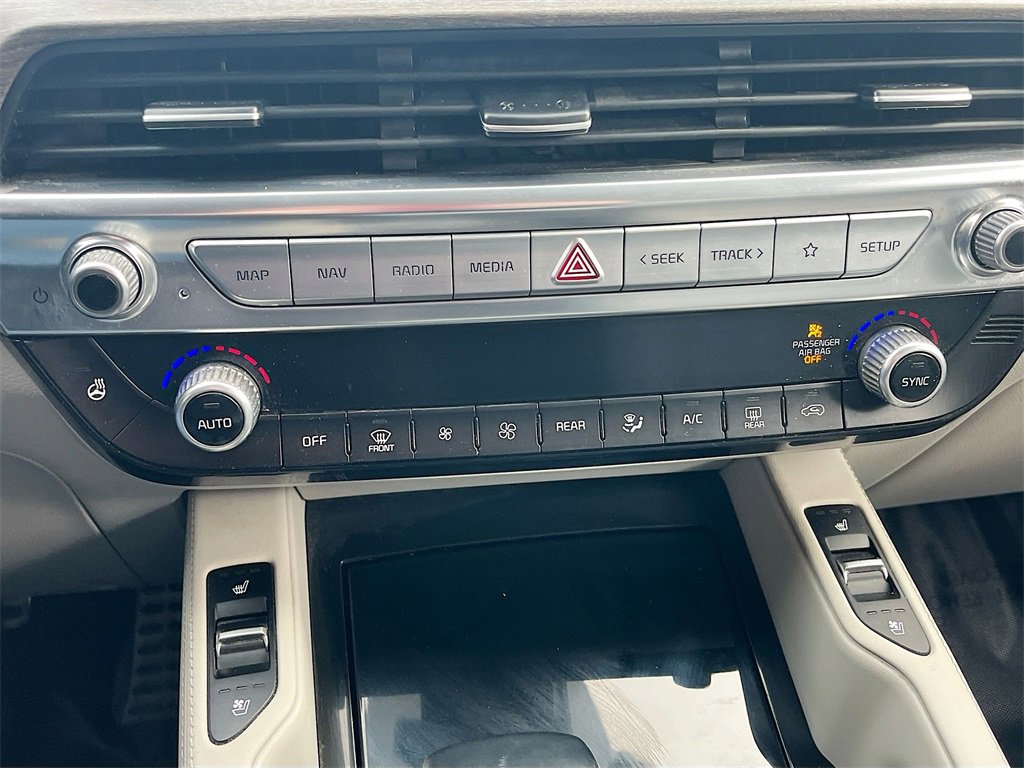 Used 2022 Kia Telluride SX w/ SX Prestige Package image 16