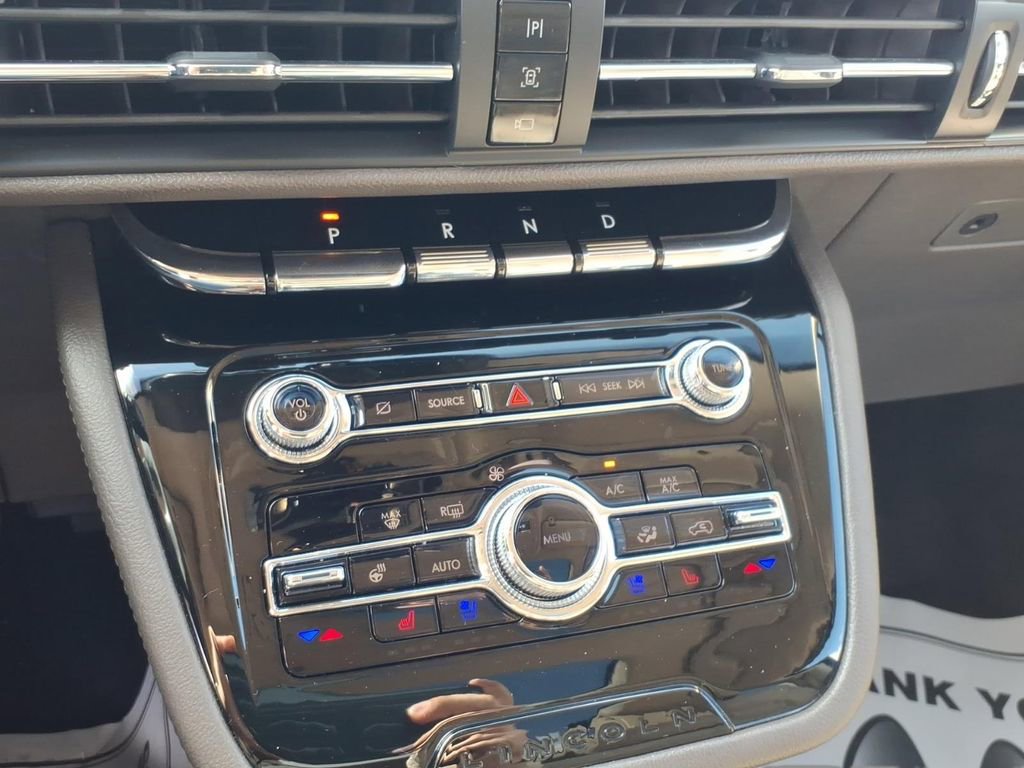 Used 2022 Lincoln Corsair FWD w/ Premium Package image 26