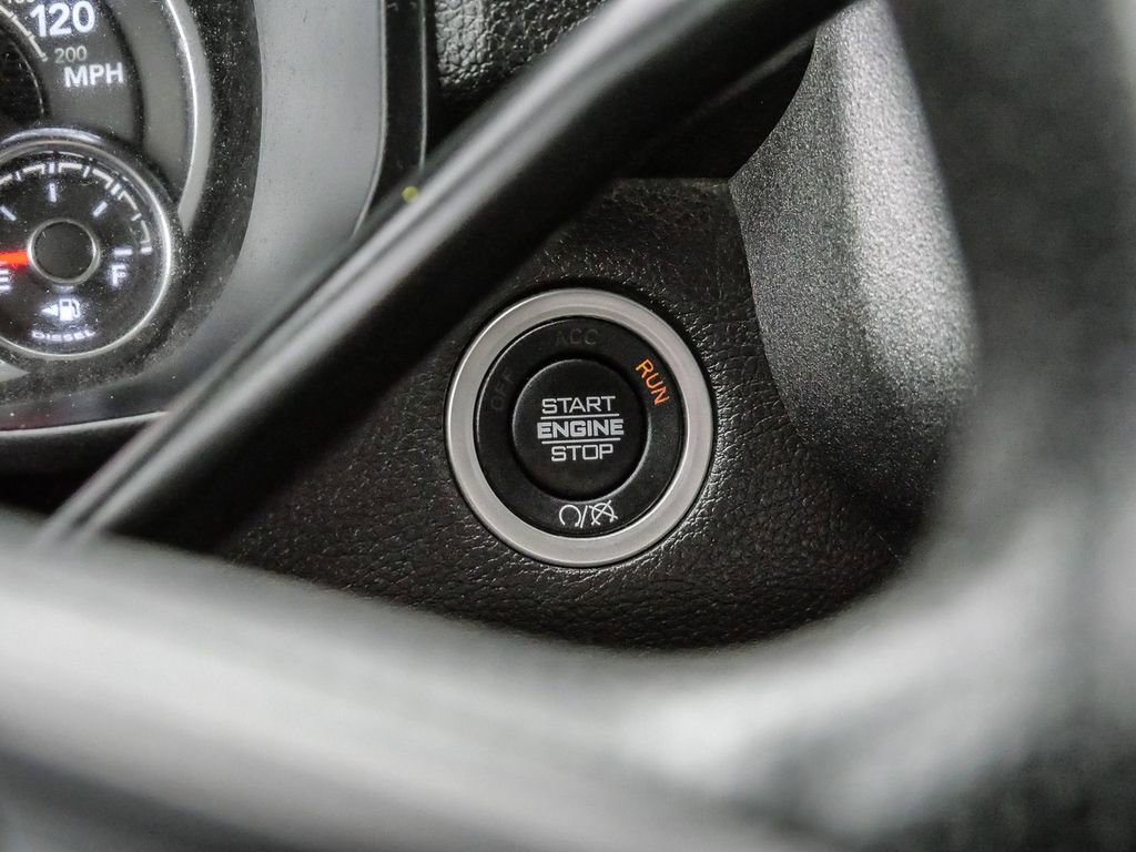 Used 2024 RAM 2500 Tradesman w/ Chrome Appearance Group image 28