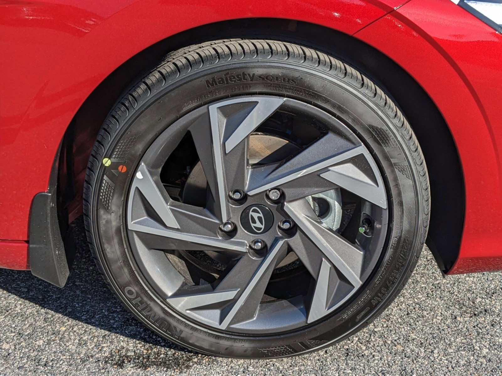 New 2025 Hyundai Elantra Limited image 15