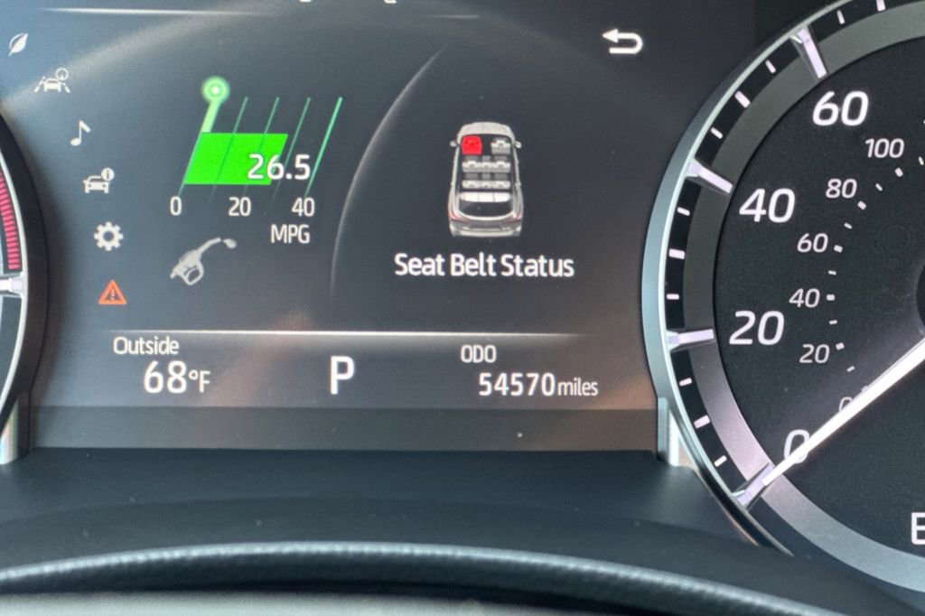 Used 2023 Toyota Highlander LE FWD image 25