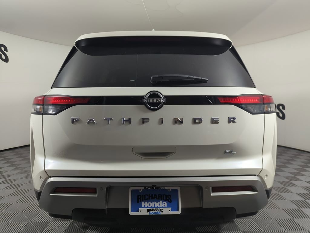 Used 2024 Nissan Pathfinder SL w/ Cargo Package image 4