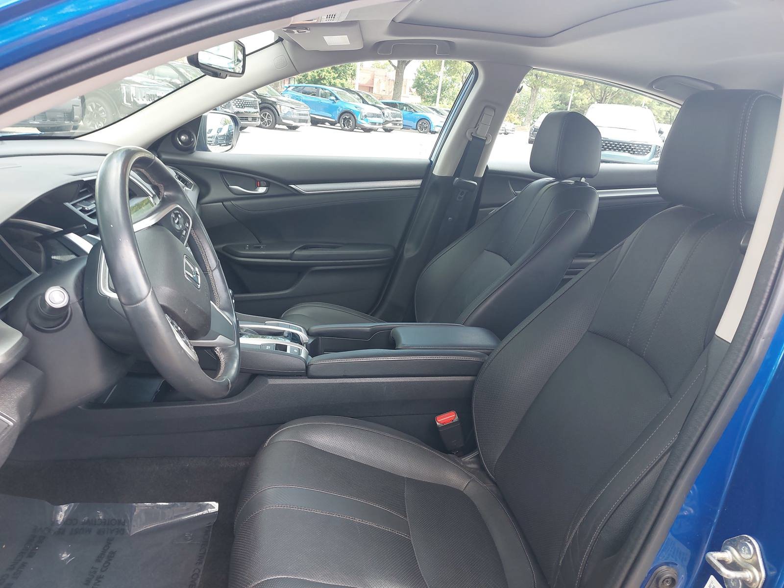 Used 2017 Honda Civic Touring image 14