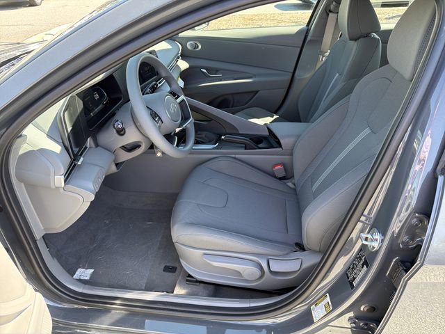 New 2026 Hyundai Elantra SE w/ Cargo Package image 9