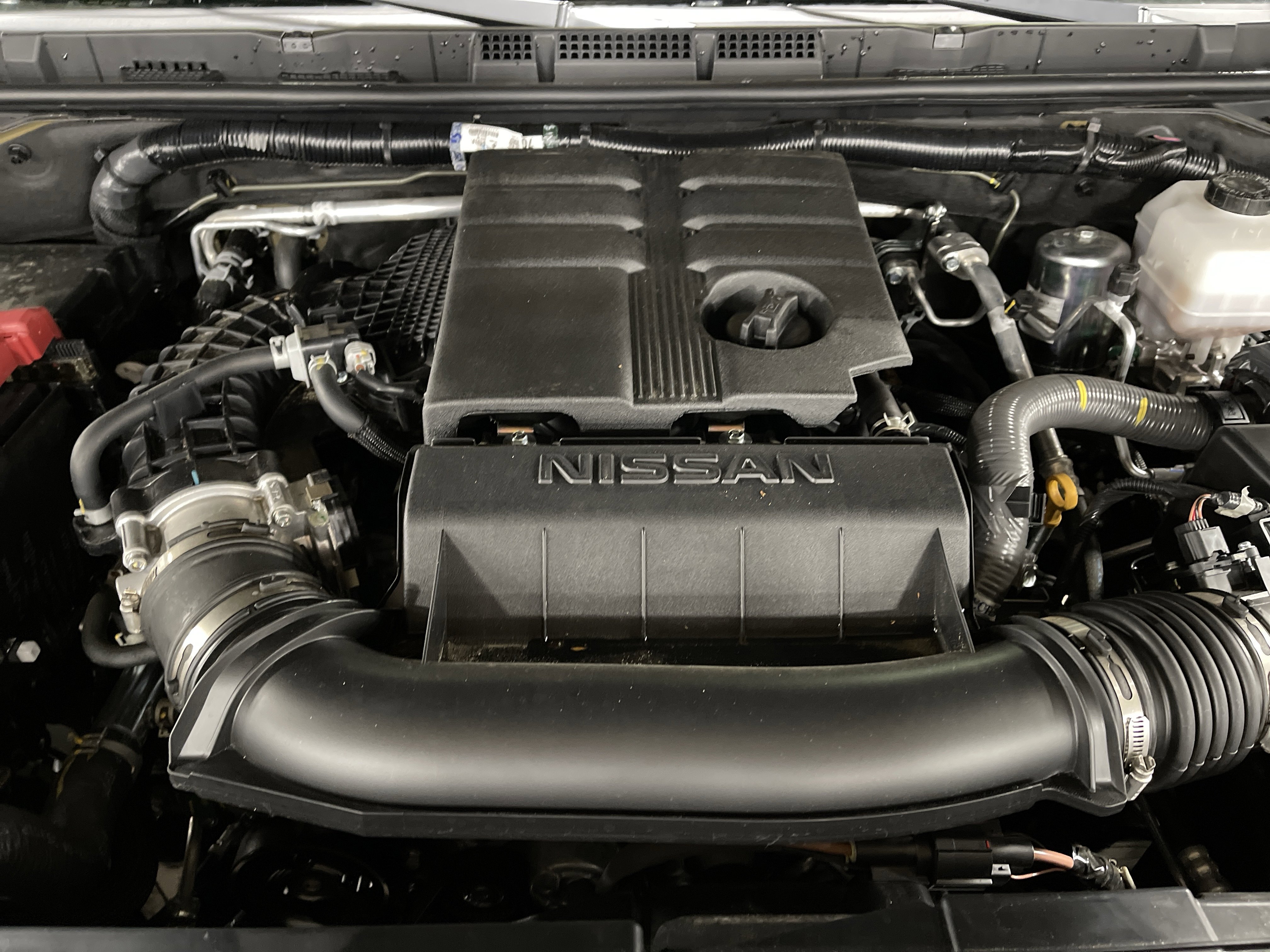 Used 2025 Nissan Frontier SL w/ Graphics Package image 18