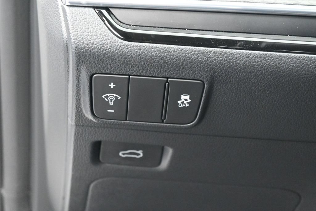 Used 2025 Kia K5 EX FWD image 16