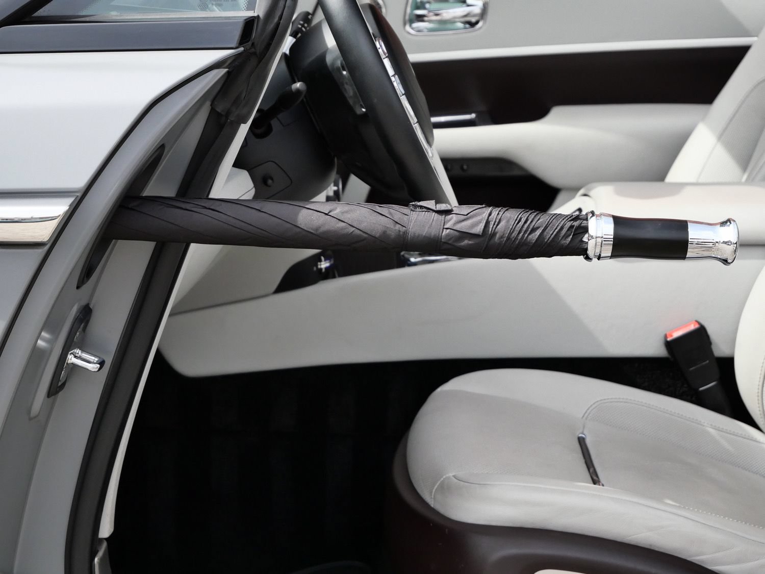 Certified 2019 Rolls-Royce Dawn RWD image 6