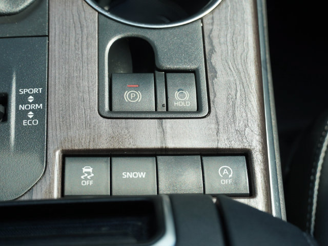 Used 2021 Toyota Highlander Limited FWD image 44