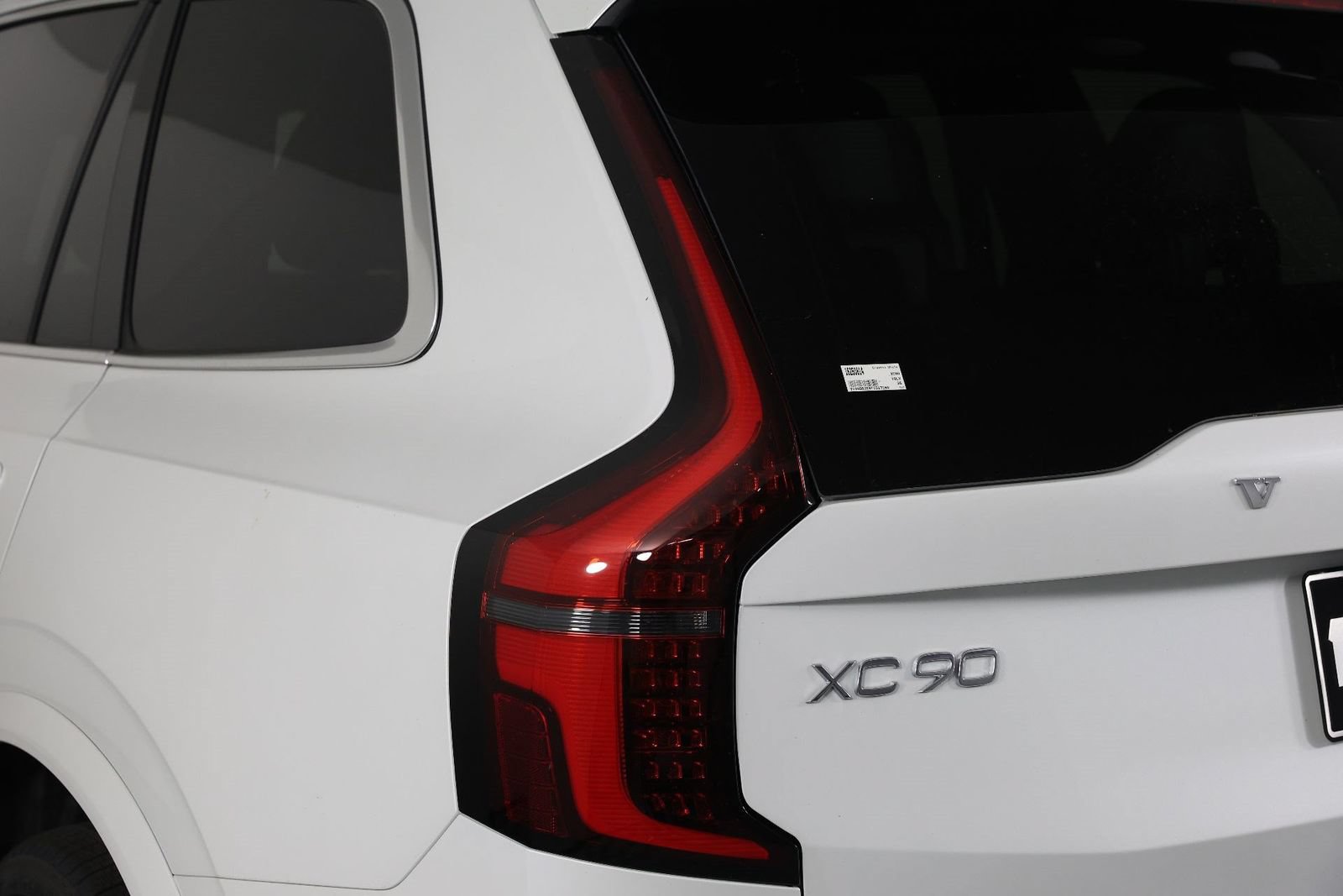 New 2026 Volvo XC90 T8 Plus w/ Protection Package AWD/4WD image 15