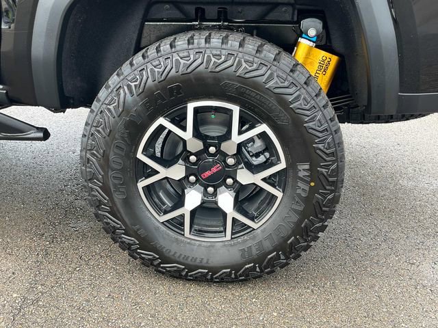 New 2025 GMC Canyon AT4 w/ AT4X Package image 12