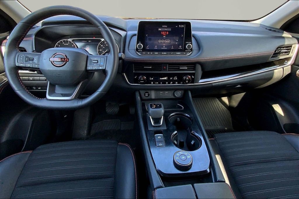 Used 2025 Nissan Rogue SV w/ Rock Creek Premium Package image 7