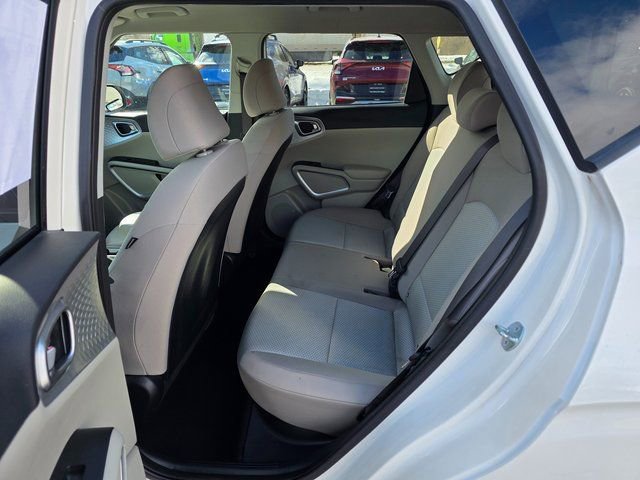 Certified 2023 Kia Soul LX image 17