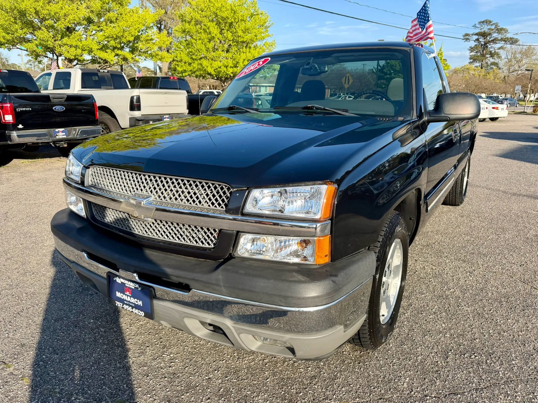 Used 2005 Chevrolet Silverado 1500 LS w/ Light Duty Power Package RWD image 1