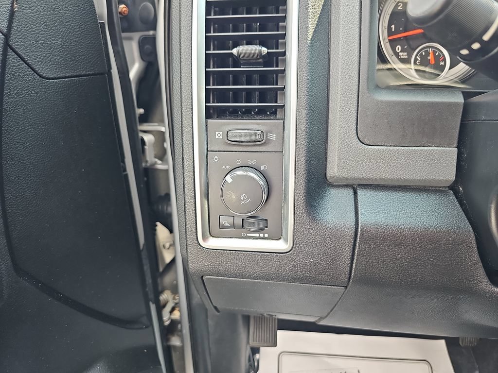 Used 2017 RAM 1500 Outdoorsman AWD/4WD image 34