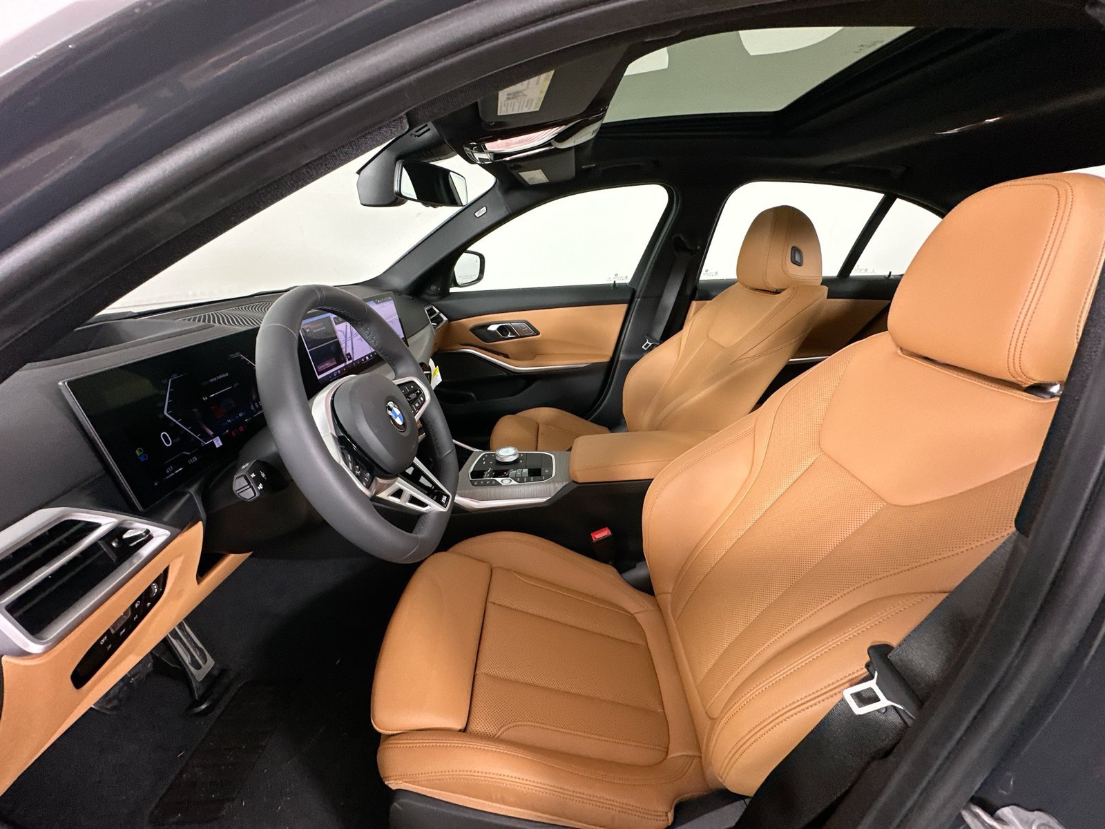 New 2026 BMW 330i xDrive Sedan w/ M Sport Package AWD/4WD image 33