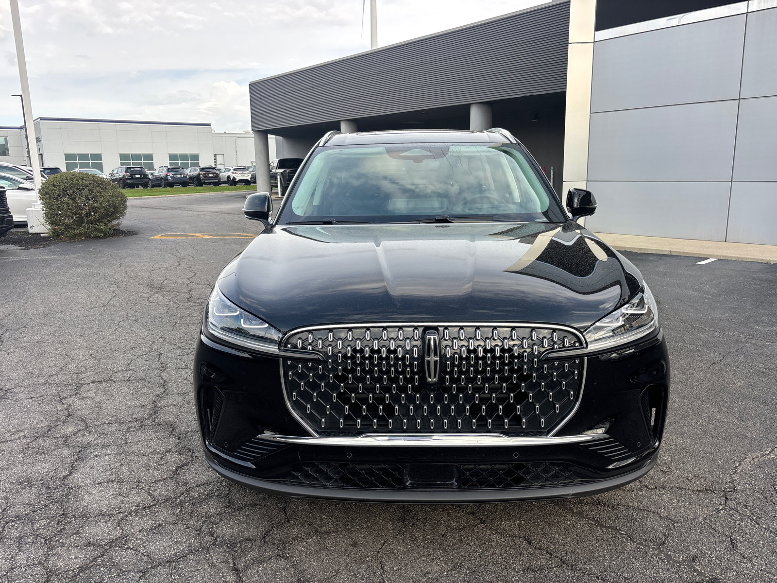 New 2026 Lincoln Aviator Reserve AWD/4WD image 2