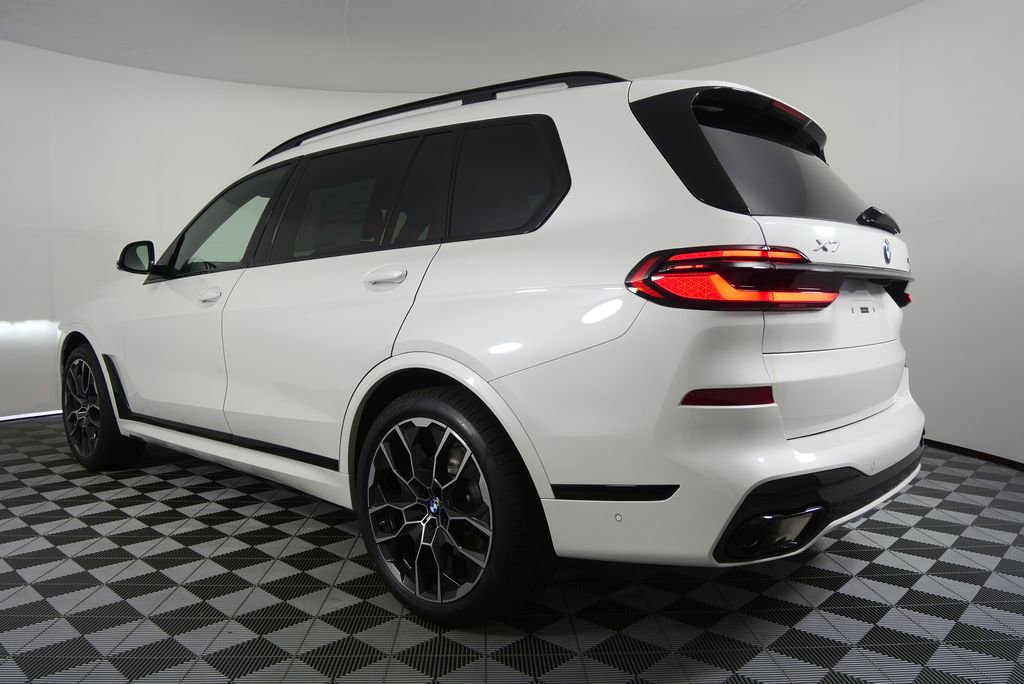 New 2026 BMW X7 xDrive40i w/ Executive Package image 5