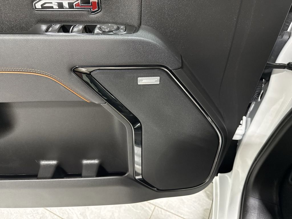 Used 2025 GMC Sierra 1500 AT4 image 25