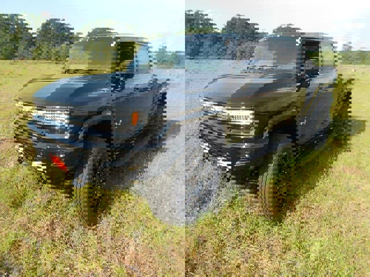 New 2025 GMC Hummer EV 2X image 8