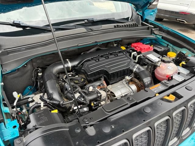 Used 2020 Jeep Renegade Trailhawk w/ Cold Weather Group AWD/4WD image 9