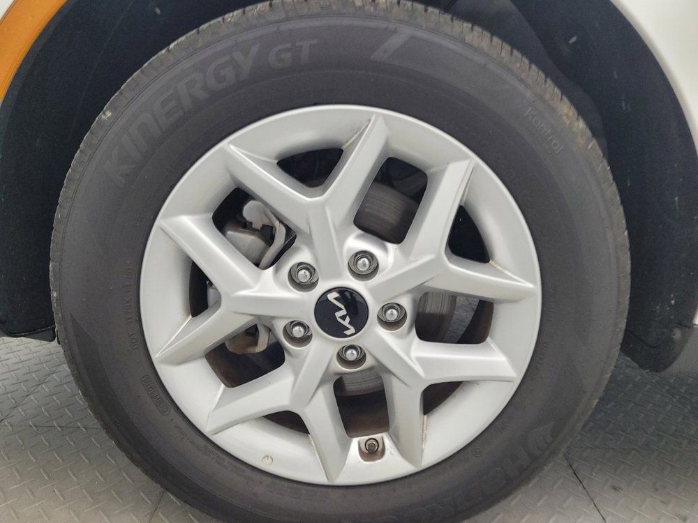 Used 2025 Kia Soul LX image 31