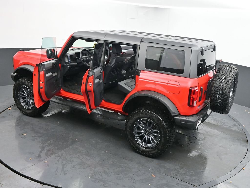 Used 2023 Ford Bronco Black Diamond image 46