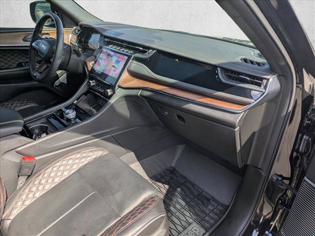 Used 2024 Jeep Grand Cherokee Summit w/ Adv Protech Group IV AWD/4WD image 18