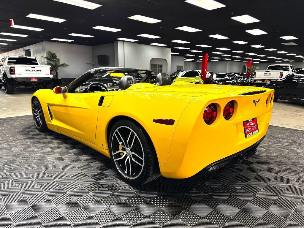 Used 2007 Chevrolet Corvette Convertible w/ Preferred Equipment Group image 17