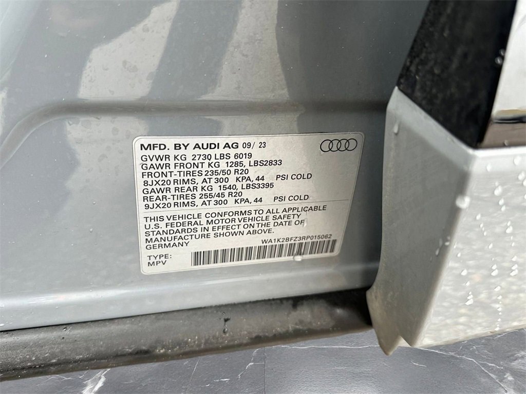 Used 2024 Audi Q4 e-tron Premium image 40