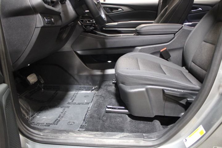 Certified 2024 Chevrolet Traverse LS image 19