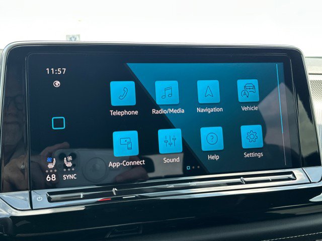 New 2025 Volkswagen Atlas Cross Sport SEL image 43