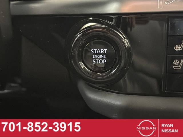 New 2026 Nissan Pathfinder Platinum image 32