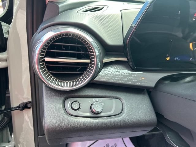 New 2026 Chevrolet Trax ACTIV FWD image 17