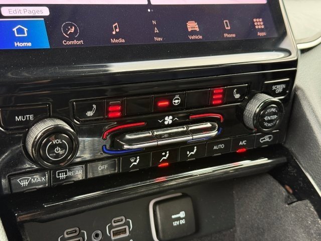 Used 2022 Jeep Grand Cherokee L Limited image 36