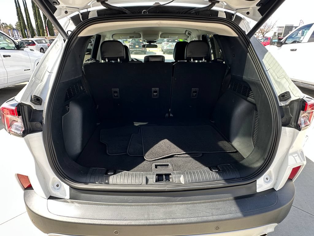 Used 2022 Ford Escape SEL FWD image 24