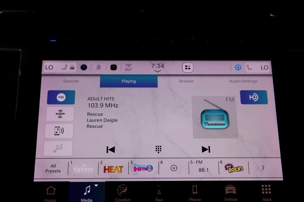 Used 2022 Jeep Grand Cherokee Limited 4xe image 32