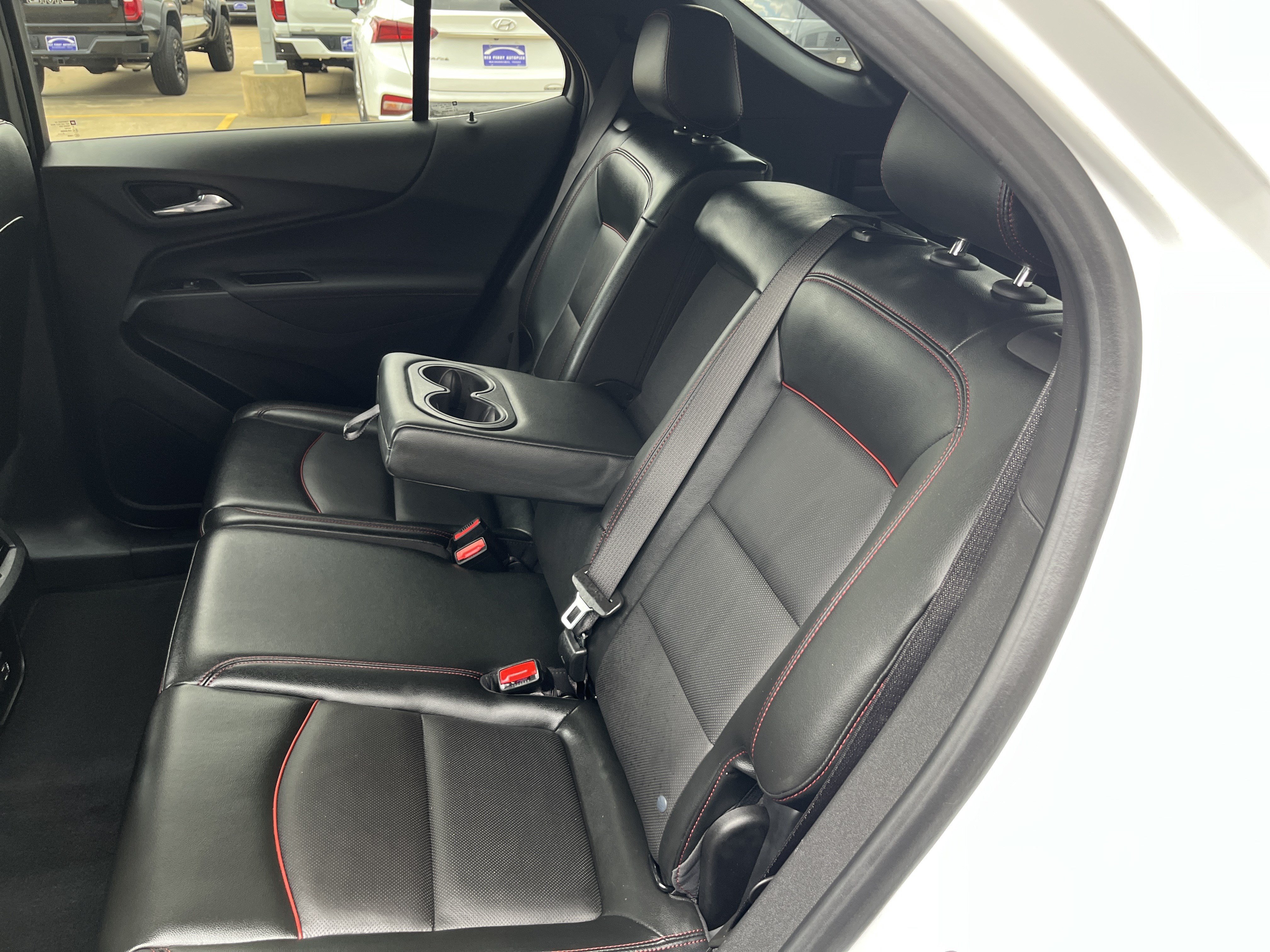 Used 2022 Chevrolet Equinox RS w/ RS Leather Package FWD image 12