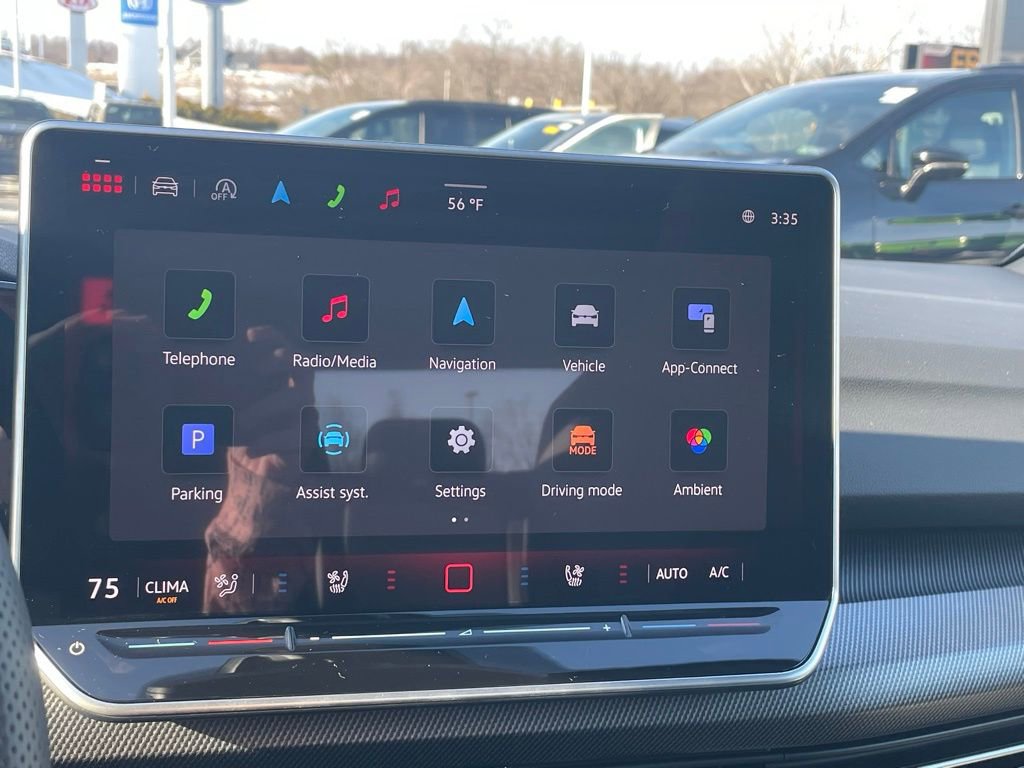 Used 2025 Volkswagen GTI SE image 34