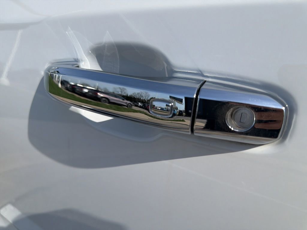 Certified 2024 Chevrolet Silverado 1500 LTZ image 7