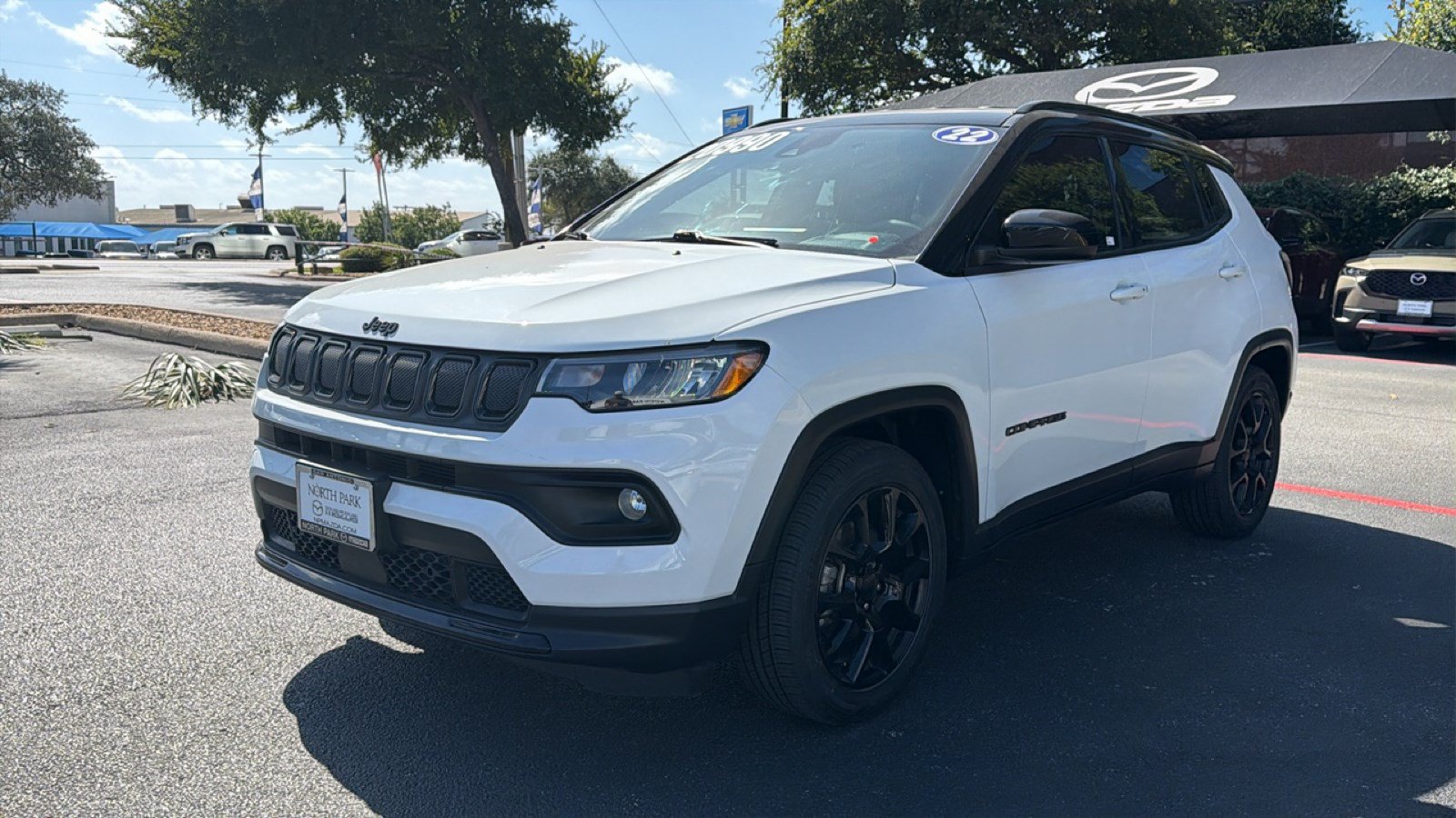 Used 2022 Jeep Compass Latitude FWD image 8