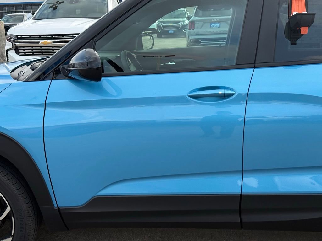 New 2026 Chevrolet TrailBlazer RS w/ Convenience Package FWD image 18