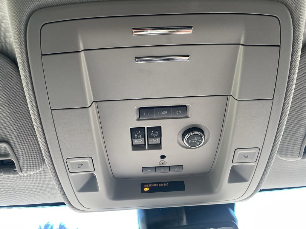 Used 2018 Chevrolet Tahoe Premier image 39