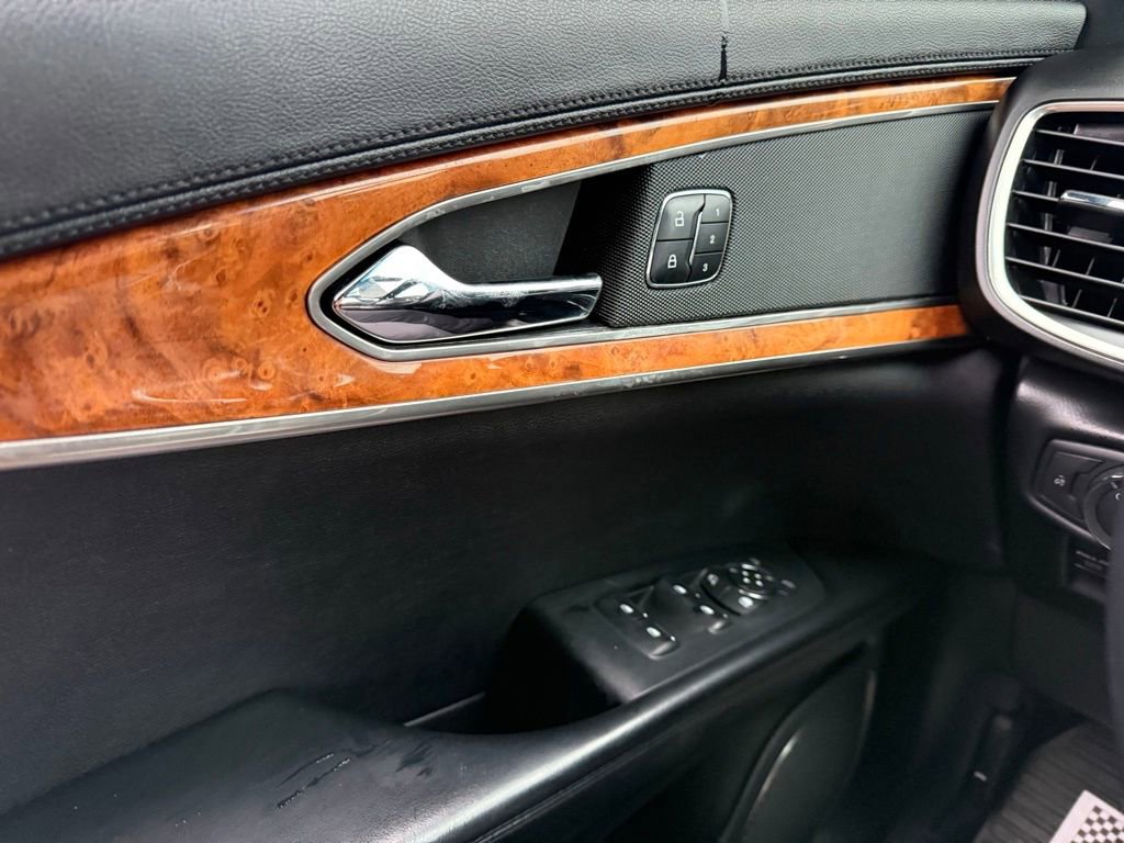 Used 2016 Lincoln MKX Select w/ Select Plus Package image 22