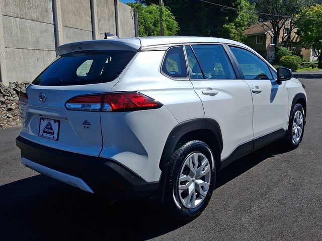 Used 2023 Toyota Corolla Cross L AWD/4WD image 6