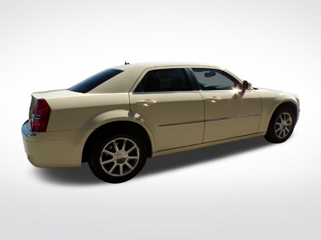 Used 2008 Chrysler 300 Limited AWD/4WD image 8