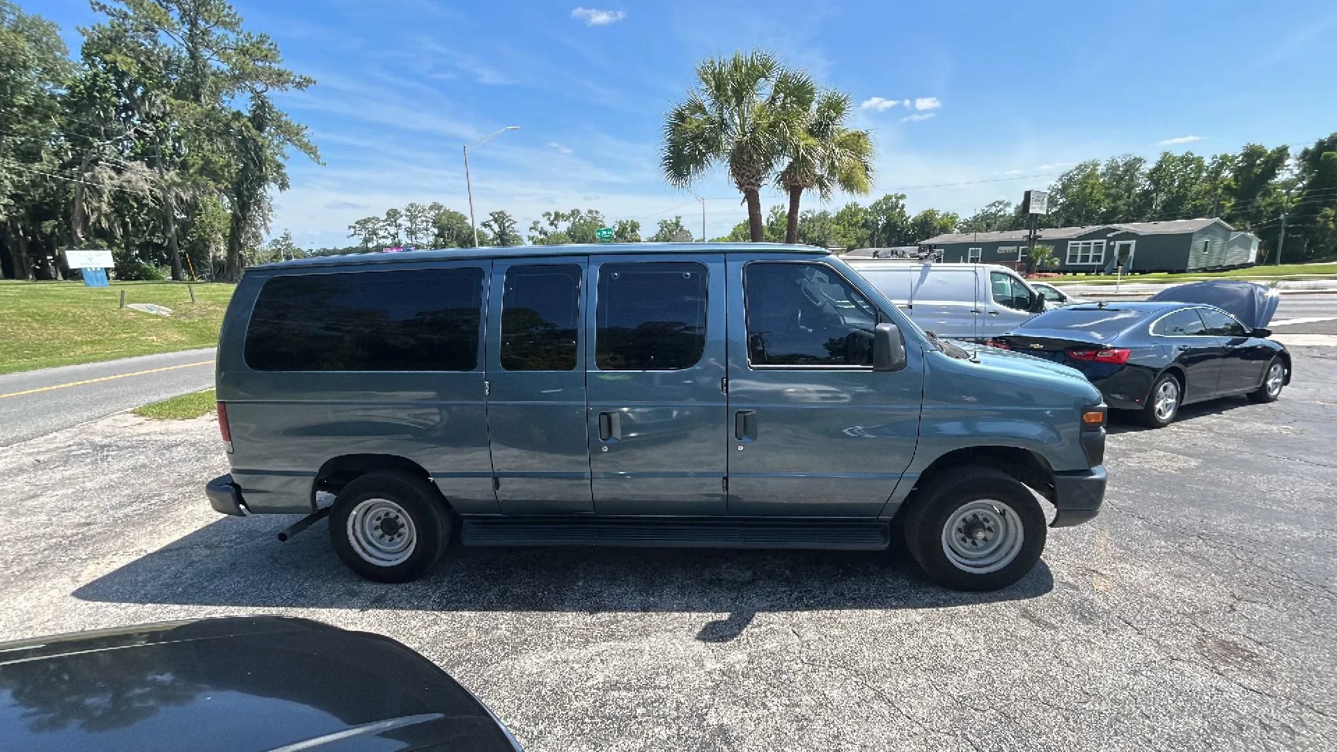 Used 2013 Ford E-150 and Econoline 150 Wagon w/ PWR Windows & Locks Group RWD image 7